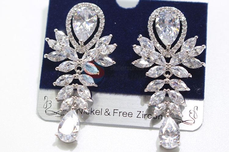 Creative design zircon earring