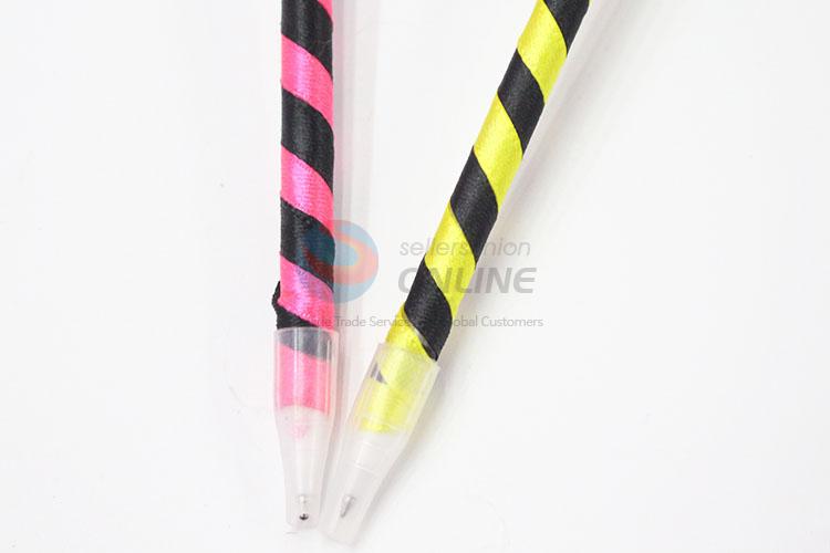 Multicolor Hairball Design Plastic Ballpoint Pen