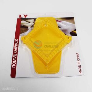 Wholesale Cheap Plastic Dumpling Maker