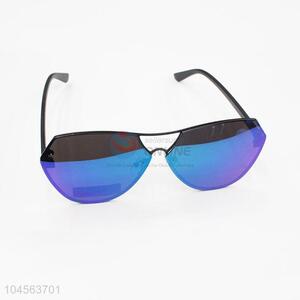 Latest fashion irregular shape sunglasses
