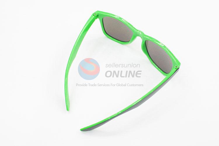Cheap Plastic Green Sport Sunglasses