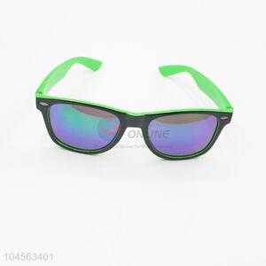 Cheap Plastic Green Sport Sunglasses