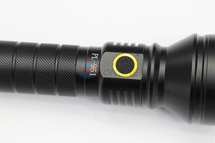 Factory Supply Powerful LED Flashlight with XPE Lamp Bulb