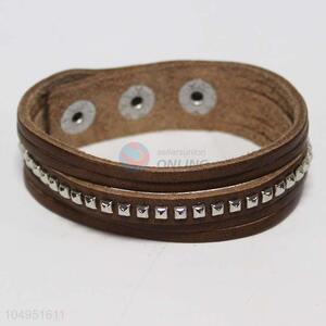 Fashion New Rivets PU Bracelet Bangle