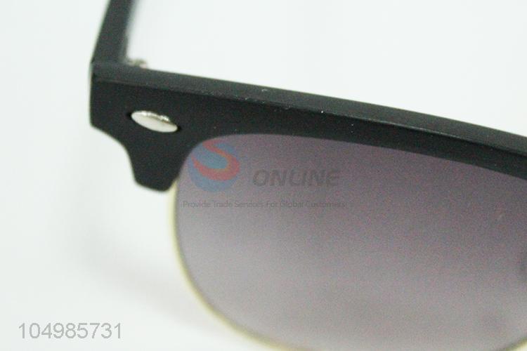 太阳眼镜（含UV400）
