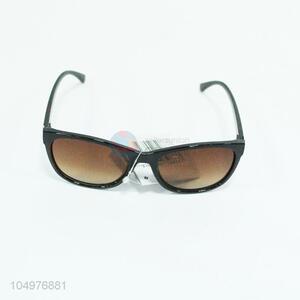 Sunglasses with UV400