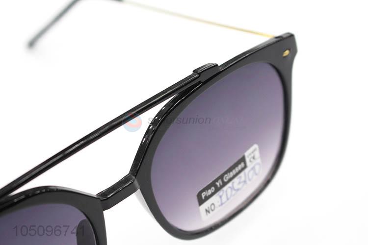 Recent design wholesale UV400 sunglasses with metal frame