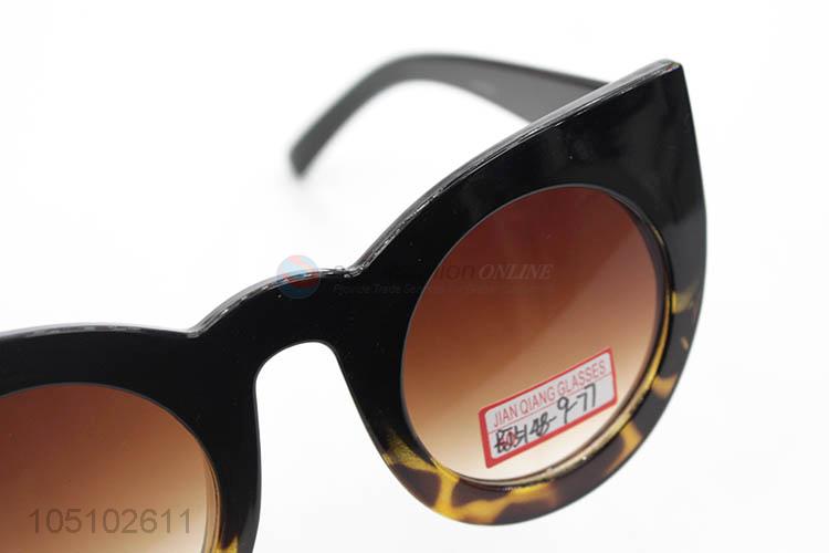 Cheap and High Quality Outdoor Sun Glasses Holiday Sunglasses
