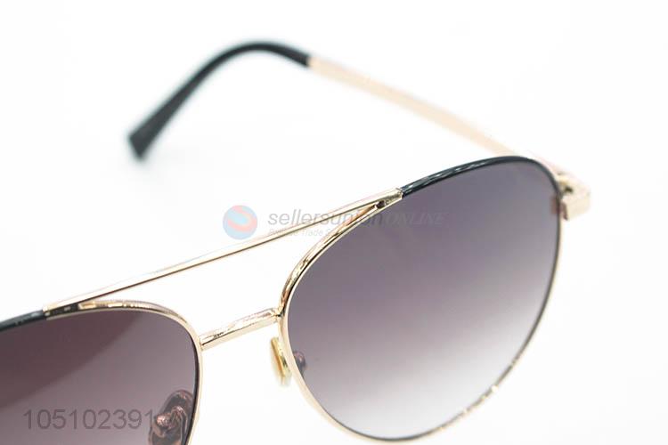 Wholesale Popular Outdoor Sun Glasses Holiday Sunglasses