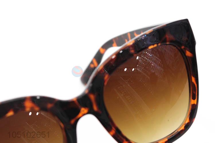 Factory Price Classic Sun Glasses Travelling Sunglasses