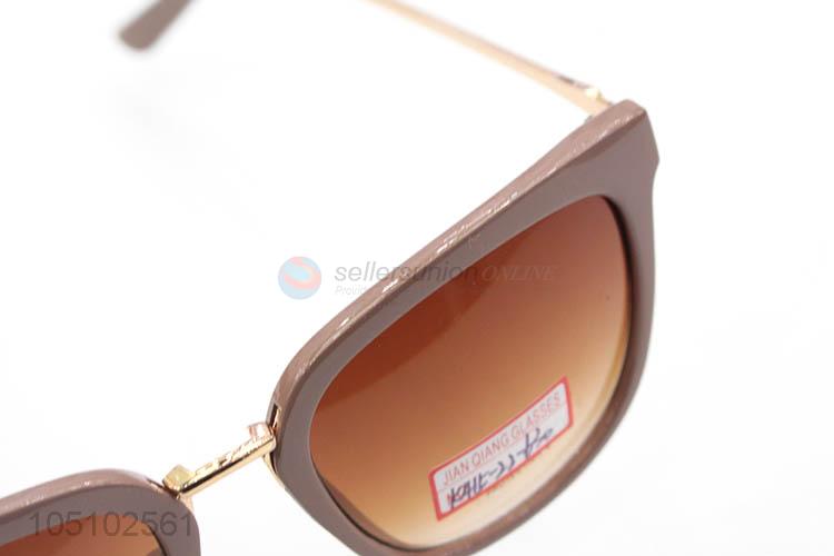 Top Quanlity Outdoor Sun Glasses Holiday Sunglasses