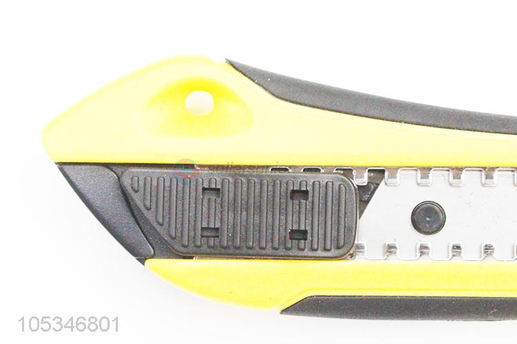 Multi-Functional Retractable Utility Cutter Knife With Plastic Handle