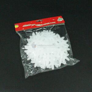 Simple White Christmas Decoration