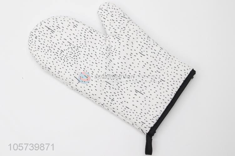 New Arrival Cartoon Fox Kitchen Oven Mitt  Non-slip Thickening Glove