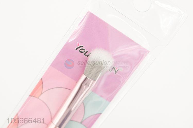 Hot selling eye shadow brush makeup brush with plastic handle