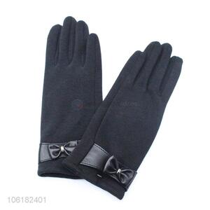 Fashion Ladieswinter Warm Gloves With Leather Bowknot