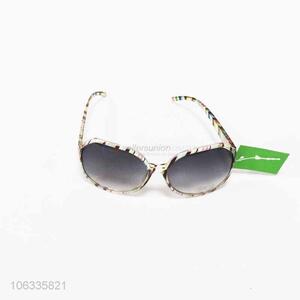 Wholesale Leisure Sunglasses Fashion Holiday Sun Glasses