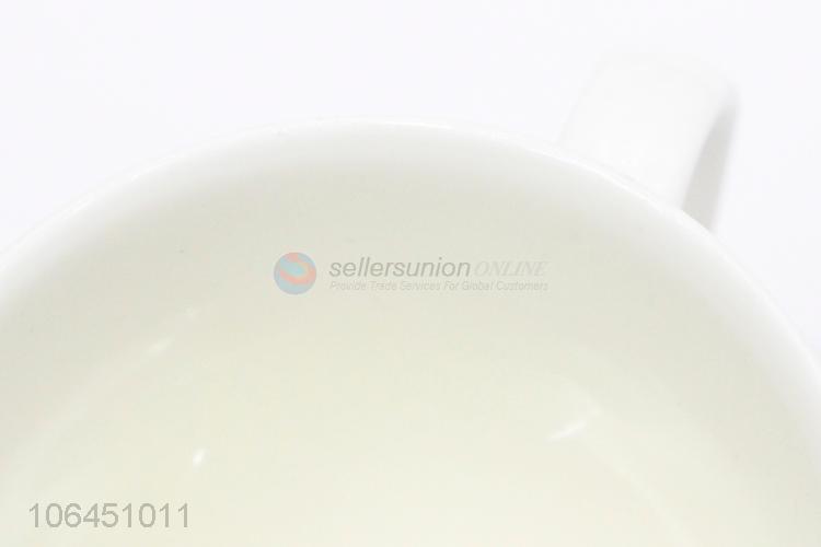 Credible quality heart pattern ceramic cup with handle