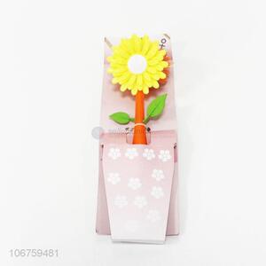 Unique design plastic sunflower kitchen cleaning brush