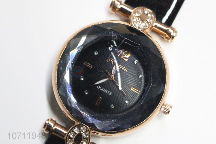 Custom Zinc Alloy Ladies Watch With Imitation Leather Band