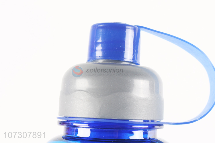 Factory wholesale 600ml plastic water bottle keep cold bottle with straw