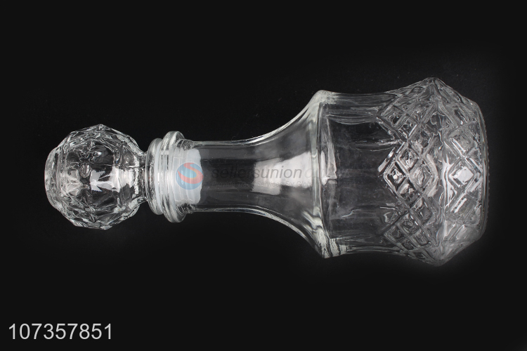 Best selling luxury embossed glass wine bottle whisky decanter
