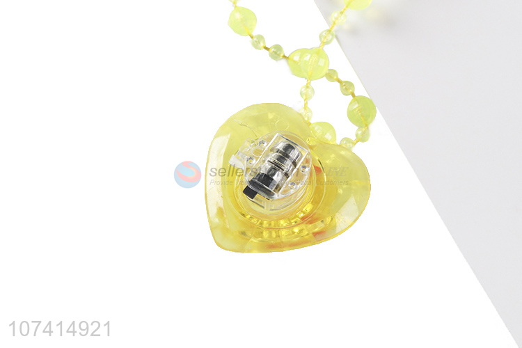 Factory Sell Fashion Speciality Novelty Flashing Glowing Necklace