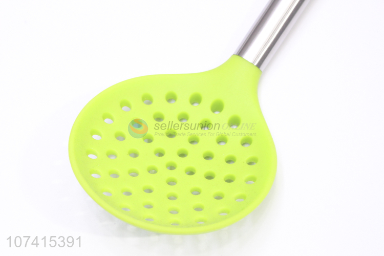 Wholesale Price Kitchen Accesories Silicone Leakage Ladle