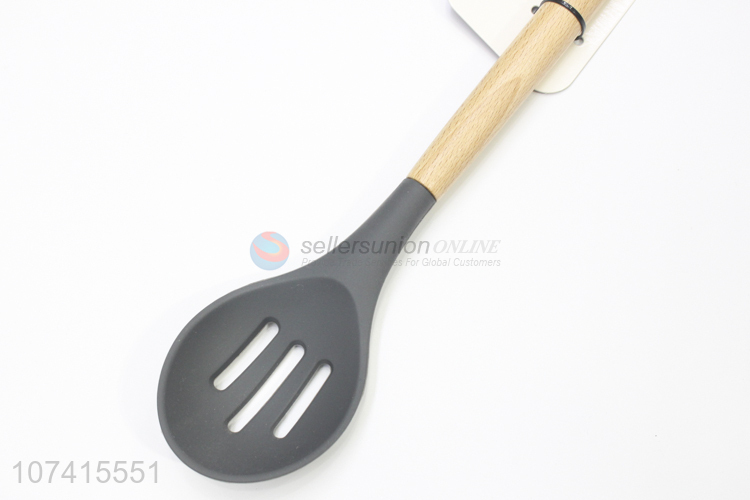 New Product Kitchenware Wooden Handle Silicone Small Leakage Ladle