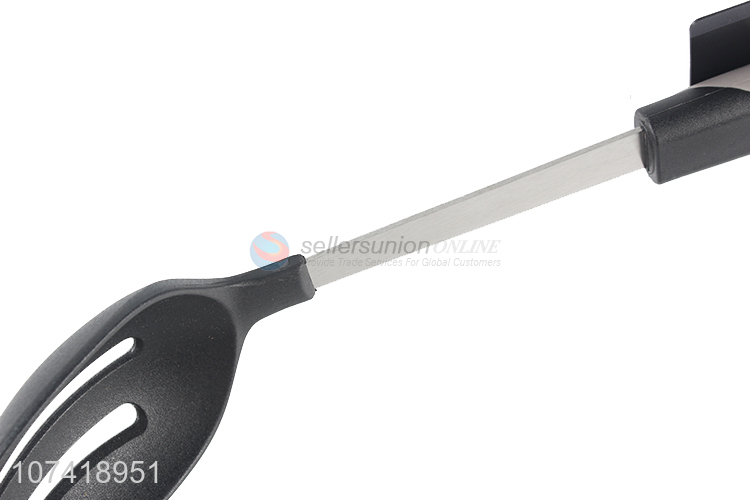 New Design Black Nylon Long Handle Leakage Spoon