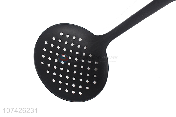 best sale plastic Leakage Ladle for kitchen