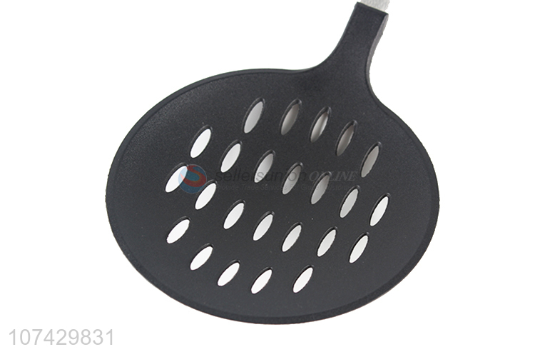 Hot selling kitchen supplies nylon slotted ladle with metal handle