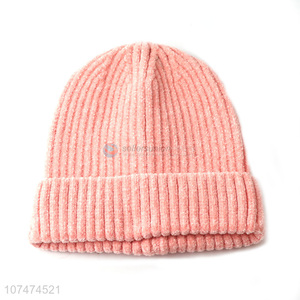 Yiwu wholesale ladies pink warm and windproof knitted hat