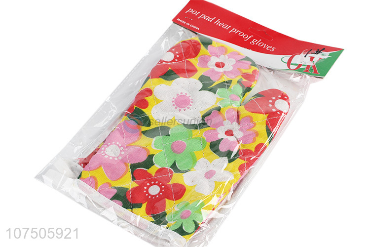 Reasonable price creative printing heat resistant oven mitt set with pot pad