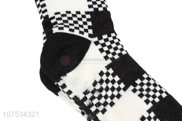 Factory direct sale ladies fuzzy winter floor socks slipper socks