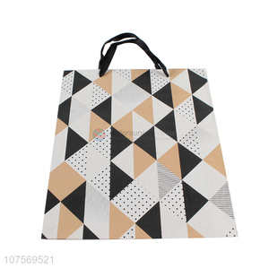 Latest design triangle pattern paper gift bag paper souvenir bag