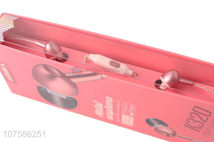 Wholesale fashion in-ear noise isolating stereo wired earphone