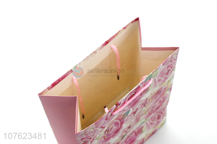 Hot Sale Portable Flower Pattern Paper Gift Bag Popular Present Bag