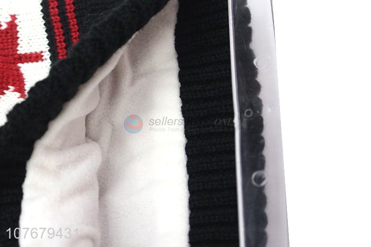 New Design Maple Leaf Pattern Knitted Beanie Hat For Ladies