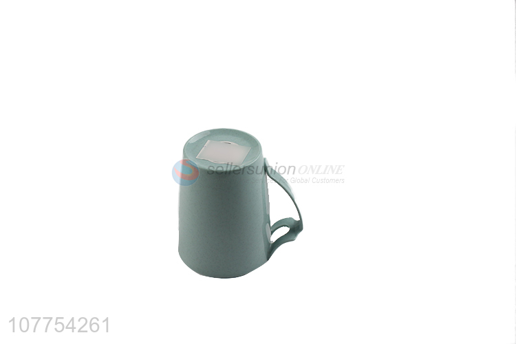 High Quality Fashion Water Cup Cheap Plastic Mug With Handle