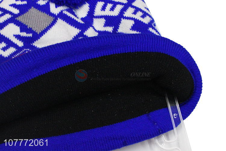 Factory wholesale knitted hat fur ball warm short woolen hat