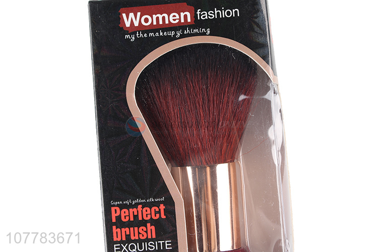 Hot selling fashionable high-end makeup brush blush brush makeup tool