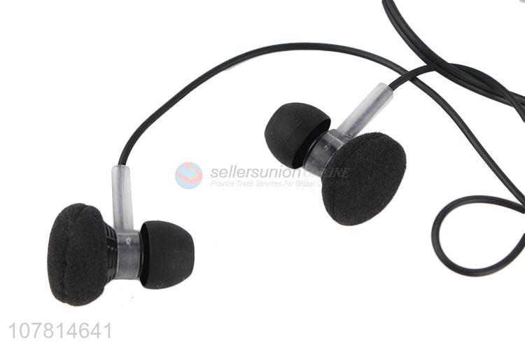 Hot sale black universal in-ear mobile phone bass headset