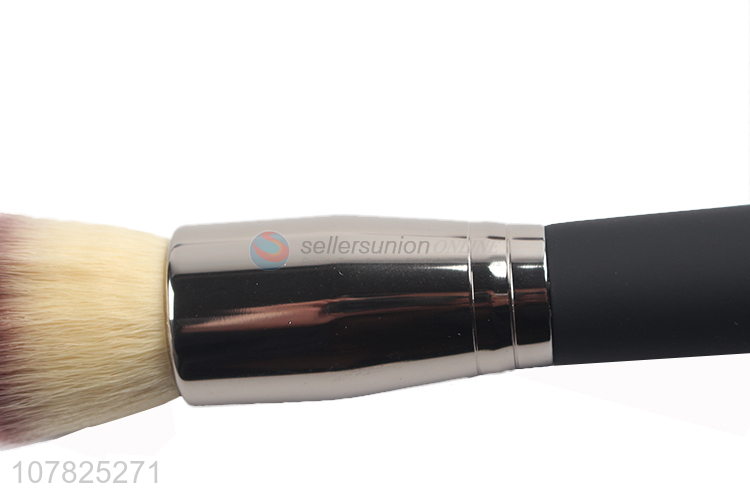 Factory direct sale flat head foundation brush makeup tool for ladies