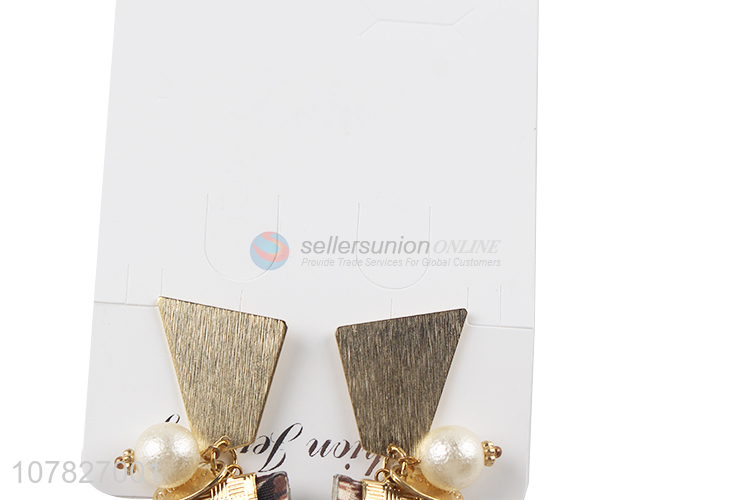Good Price Modern Simple Style Earrings For Women