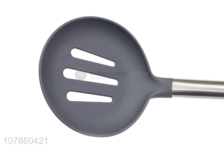 Good wholesale price three-hole shovel with non-slip handle