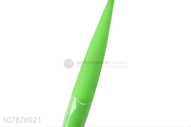 Yiwu wholesale green cartoon bear plastic ballpoint pen with lid