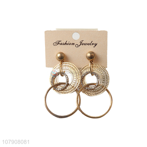 Good quality decorative round pendant metal earrings for women