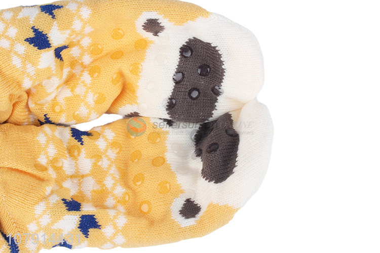 Wholesale cute cartoon bear knitted home socks non-slip floor socks for women