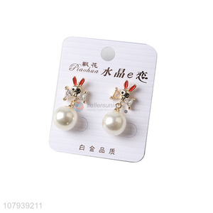 China factory fashion lady metal stud earrings with pearl pendant